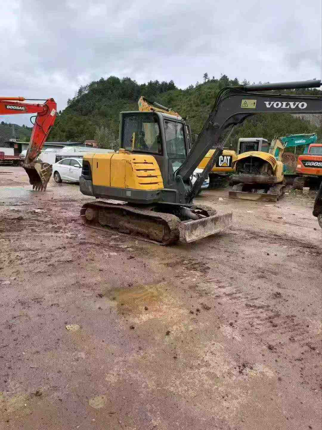 Buy Volvo EC60 Used Excavator / 4
