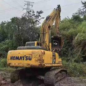 Buy Komatsu HB215LC-1 Used Excavator / 2 Buy Komatsu HB215LC-1 Used Excavator / 2