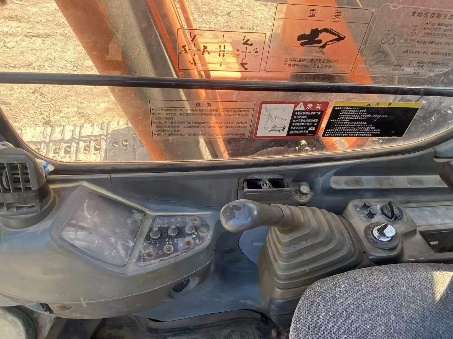 Buy Hitachi EX200-5 Used Excavator / 8