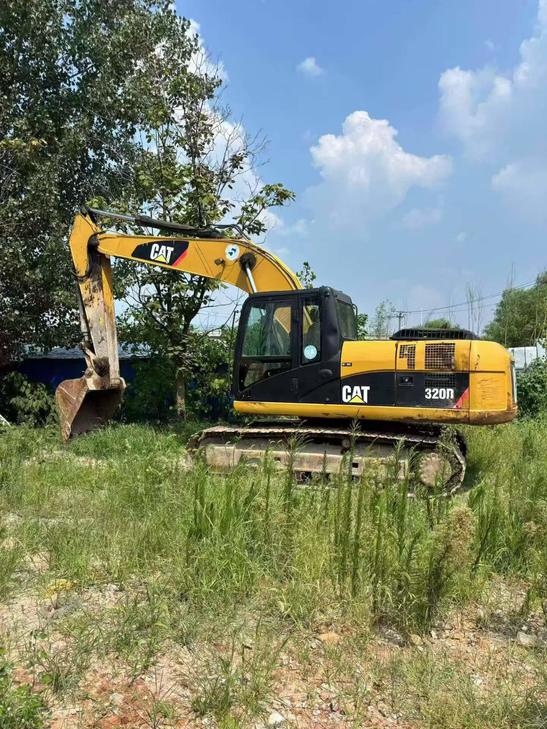Buy Caterpillar 320A Used Excavator / 1