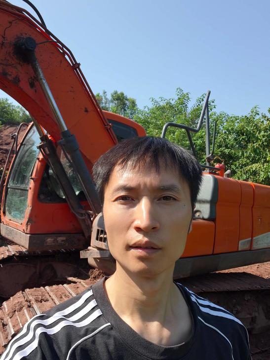 Buy Doosan S130W-3 Used Excavator / 1
