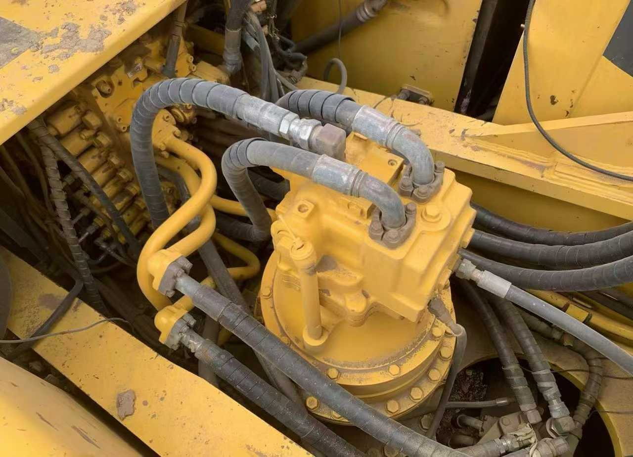 Buy Komatsu PC450-8 Used Excavator / 5