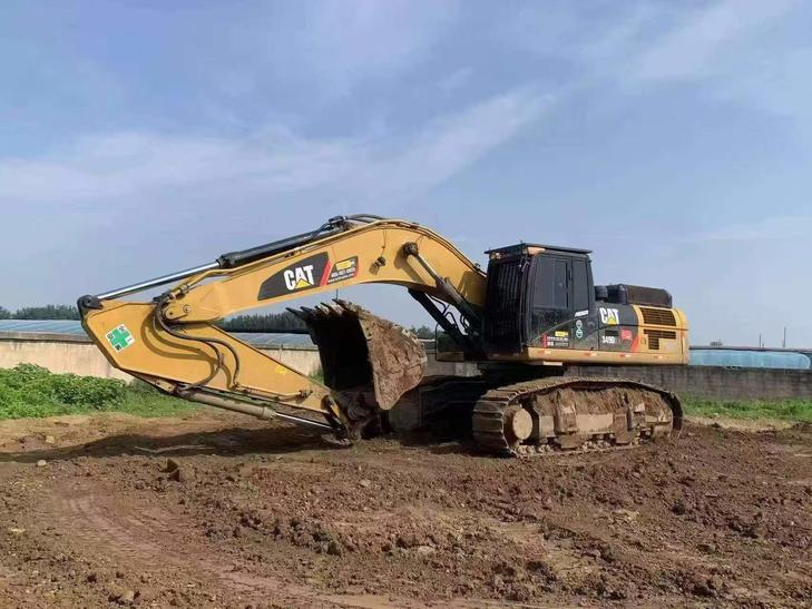 Buy Caterpillar 340D2L Used Excavator / 1