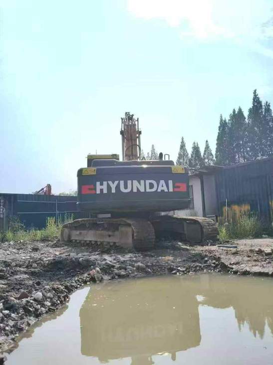 Buy Hyundai R225-7 Used Excavator / 1