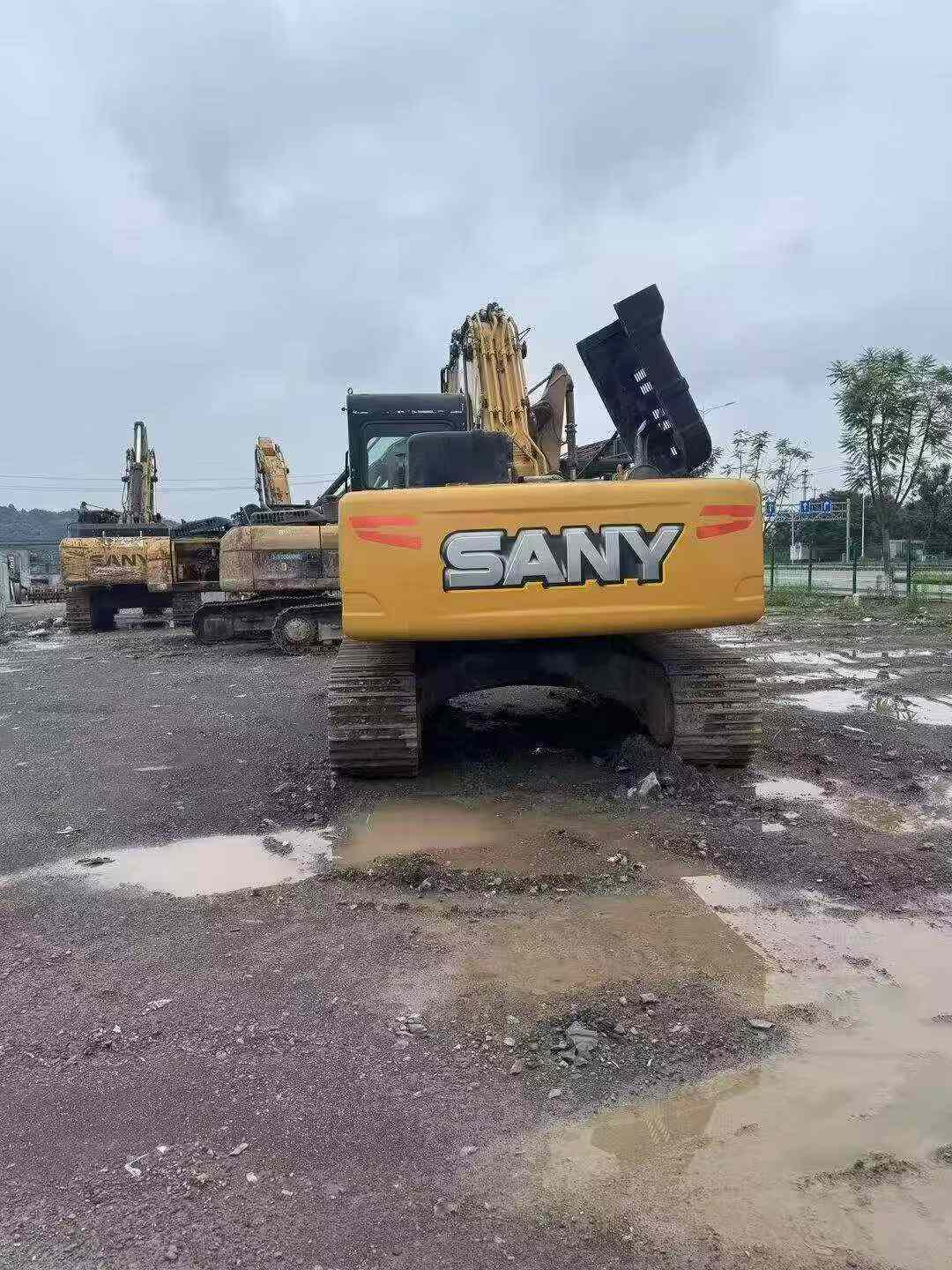 Buy Sany SY215C Used Excavator / 8