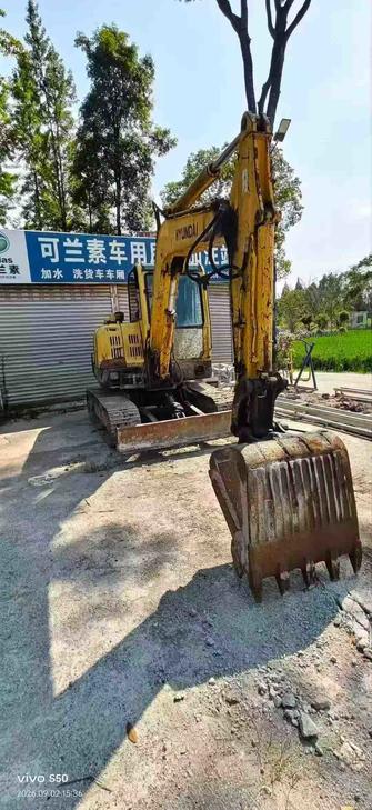 Buy Hyundai HX60 Used Excavator / 1