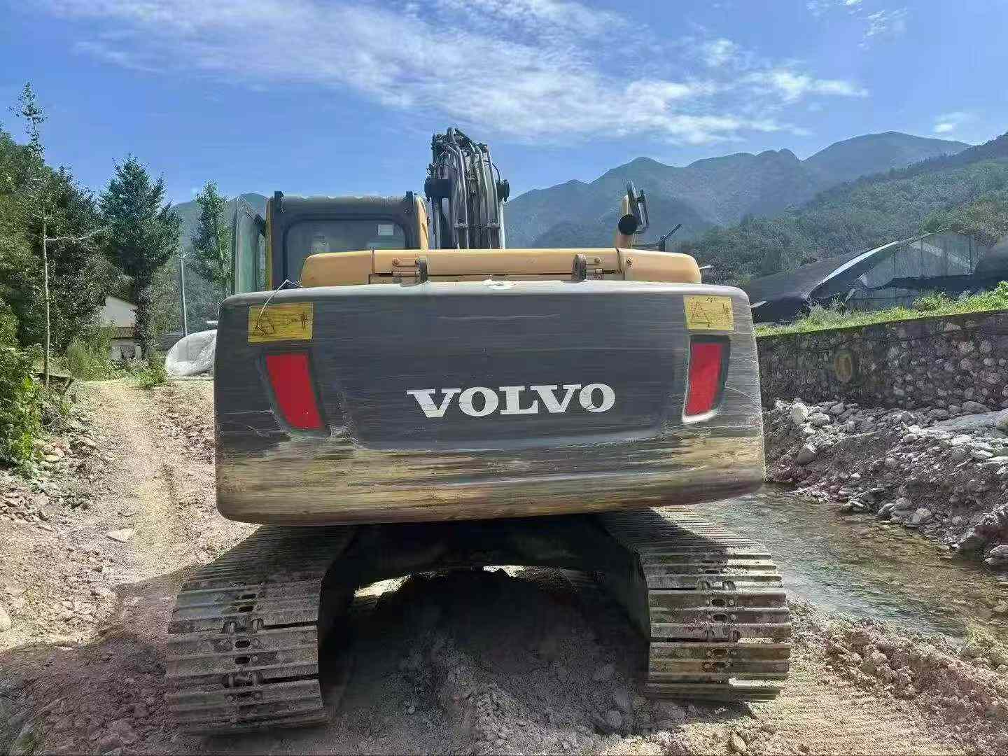 Buy Volvo EC140 Used Excavator / 8