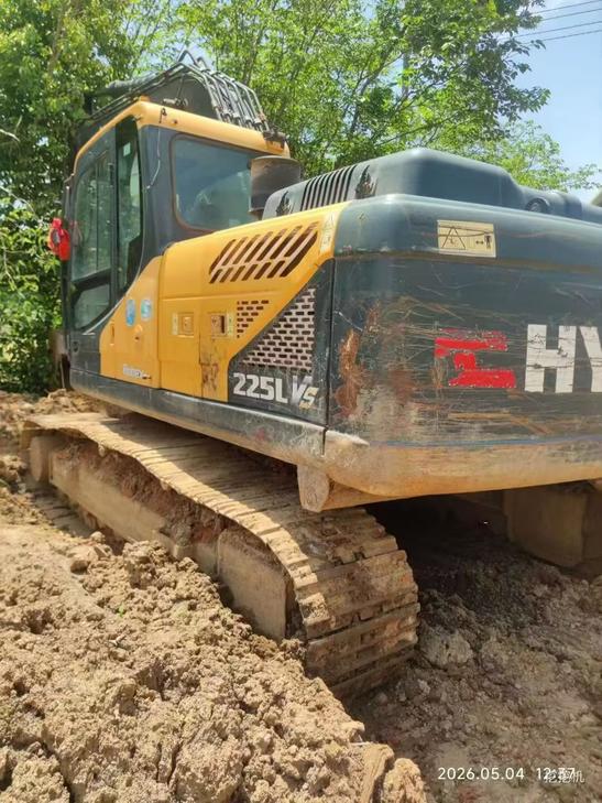 Buy Hyundai R225-7 Used Excavator / 1