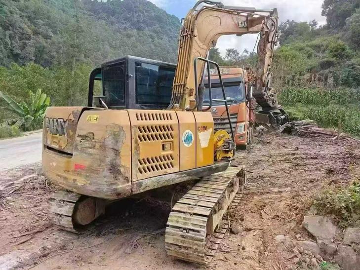 Buy Sany SY95C Used Excavator / 1