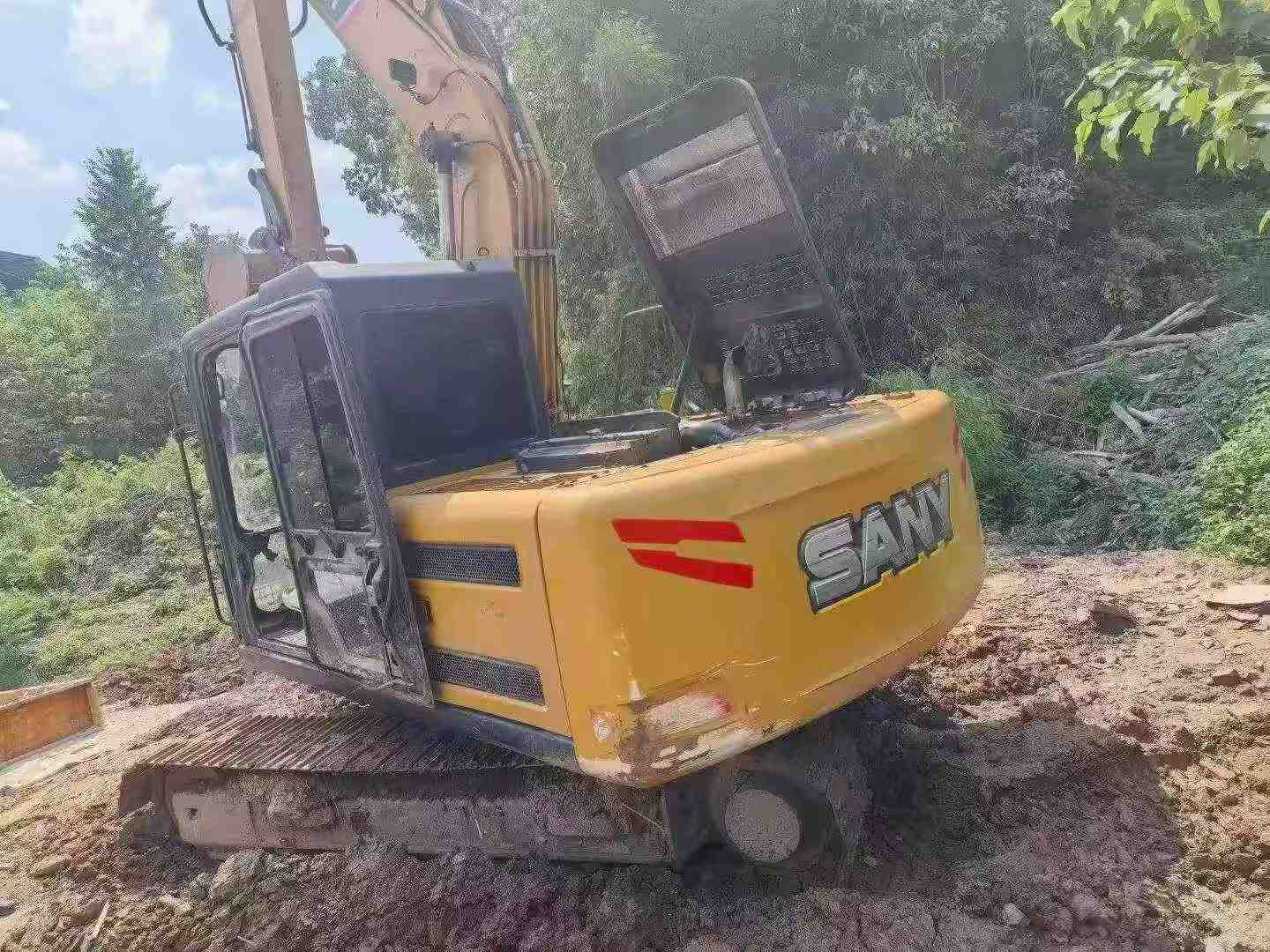 Buy Sany SY135 Used Excavator / 4