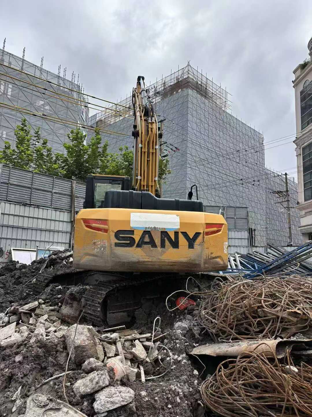 Buy Sany SY205C Used Excavator / 2
