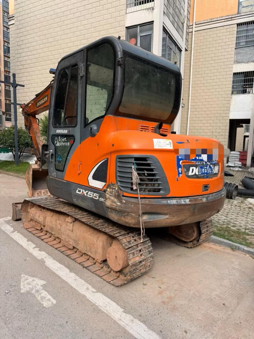 Buy Doosan DH55-7 Used Excavator / 2