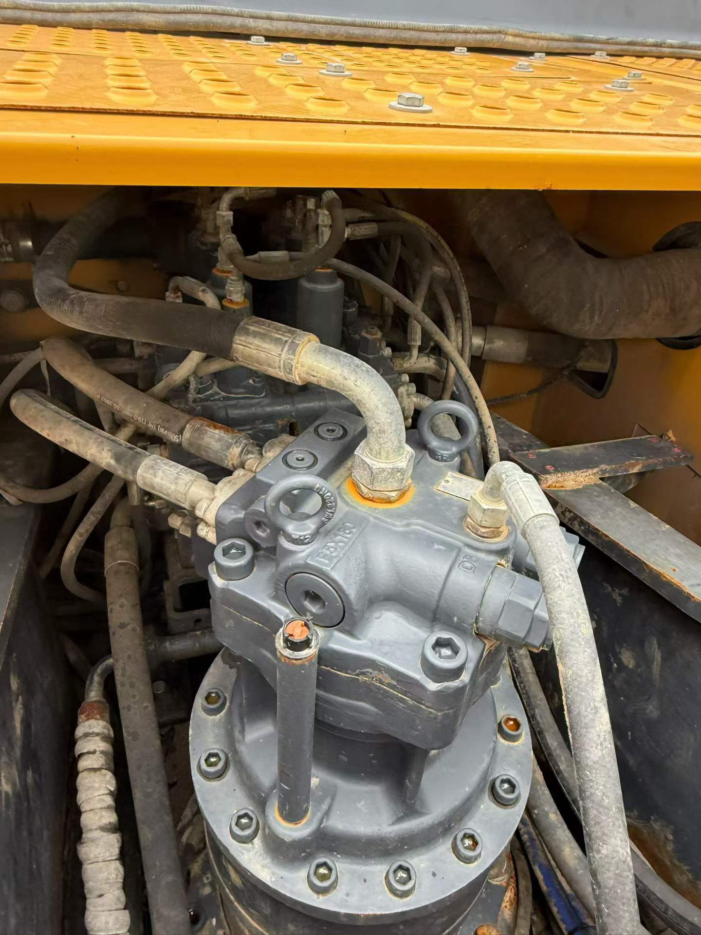 Buy XCMG XE200 Used Excavator / 4