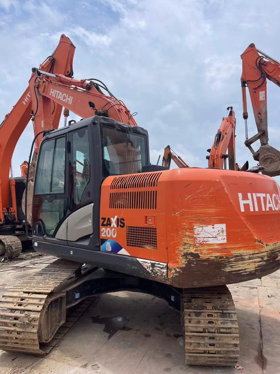 Buy Hitachi ZX130-5A Used Excavator / 1