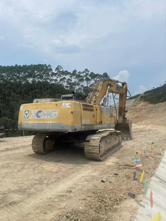 Buy XCMG XE370CA Used Excavator / 1