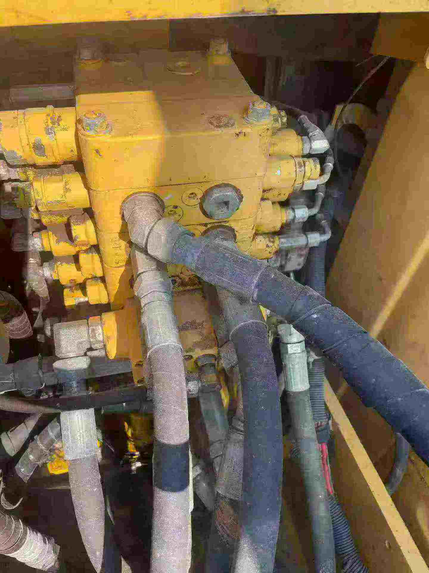Buy Komatsu PC110-7 Used Excavator / 9