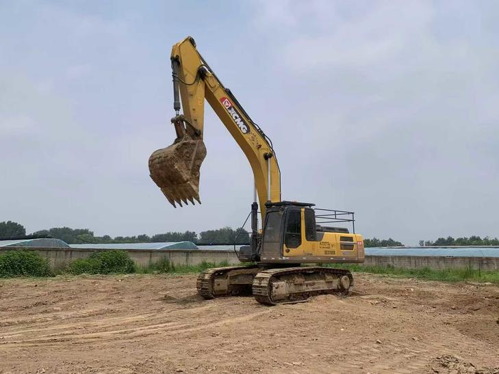 Buy XCMG XE370D Used Excavator / 1