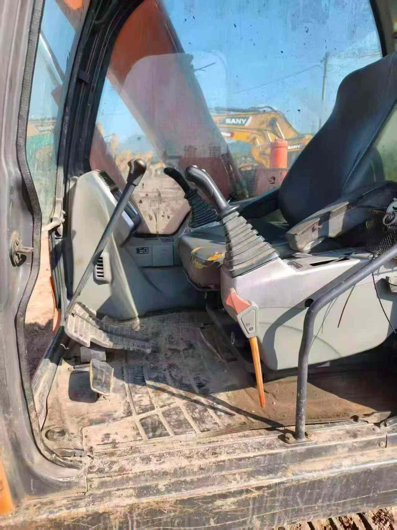Buy Doosan DX75 Used Excavator / 7