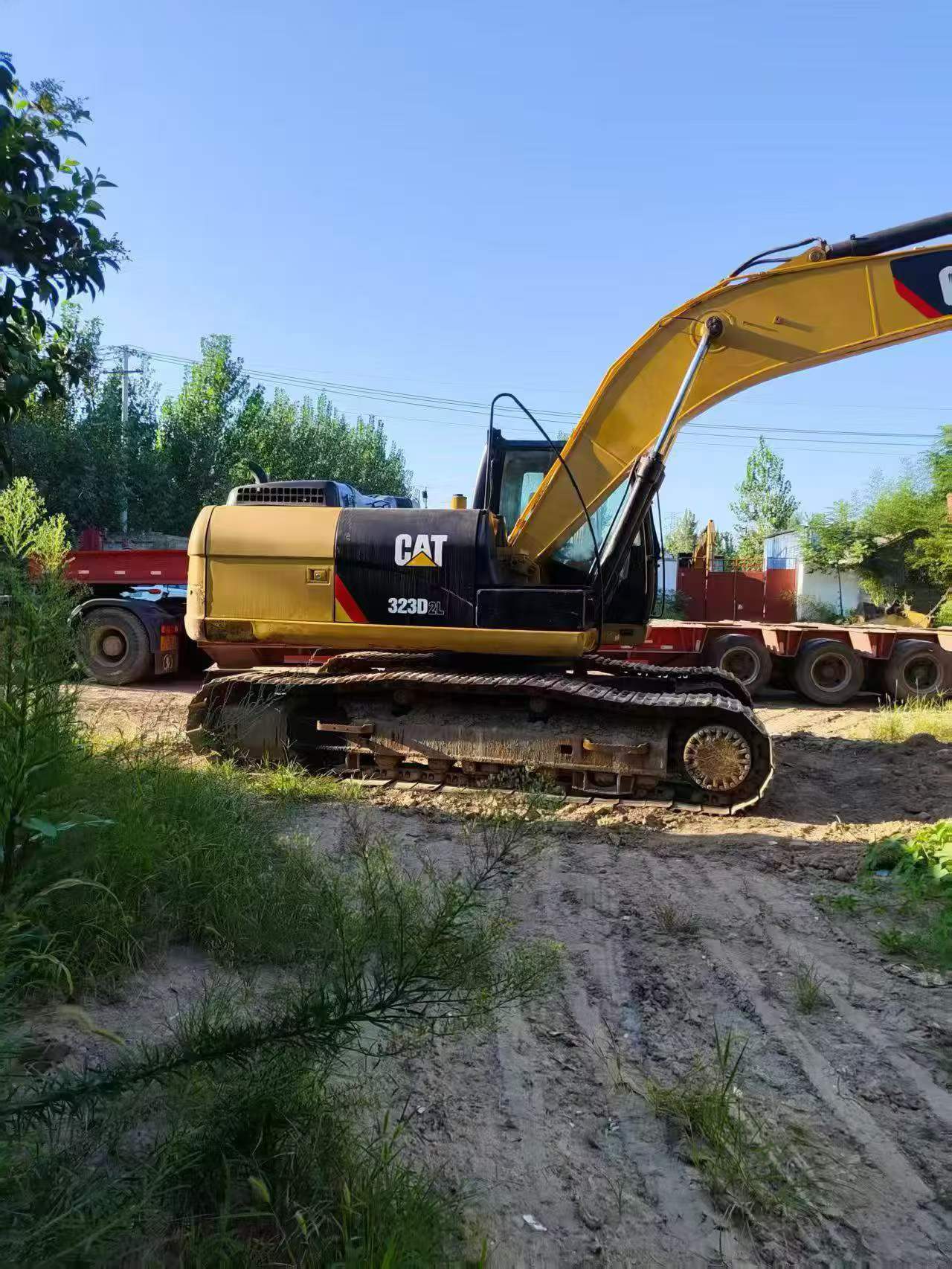 Buy Caterpillar 323 Used Excavator / 2