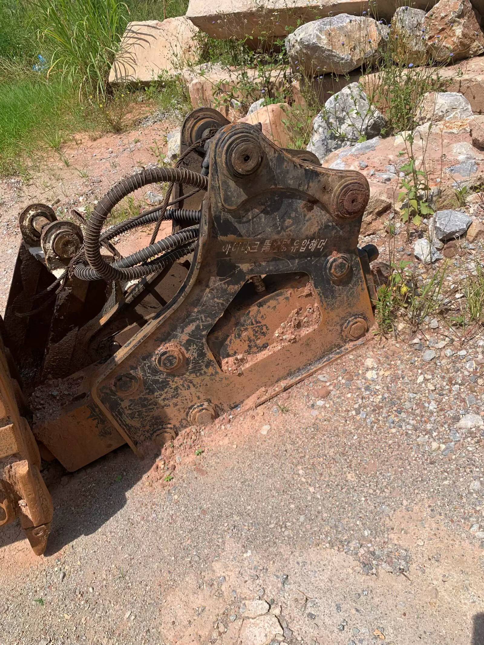 Buy Sany SY135 Used Excavator / 9