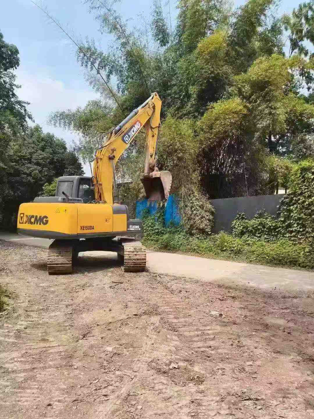 Buy XCMG XE150 Used Excavator / 2