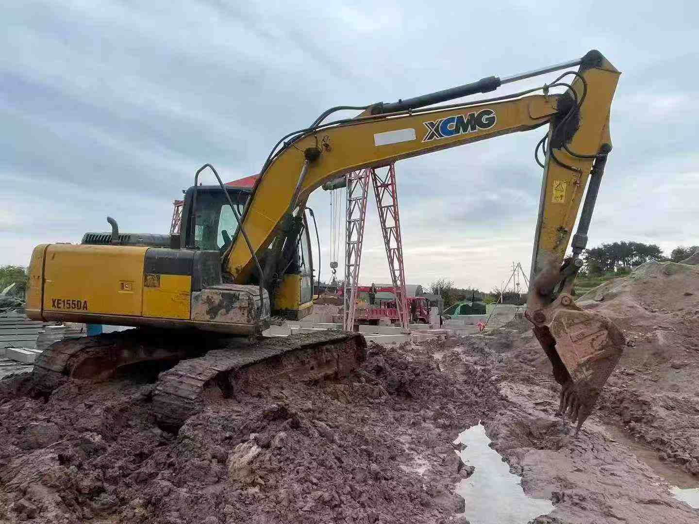 Buy XCMG XE135B Used Excavator / 2