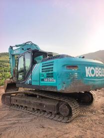 Buy Kobelco SK260 Used Excavator / 2 Buy Kobelco SK260 Used Excavator / 2