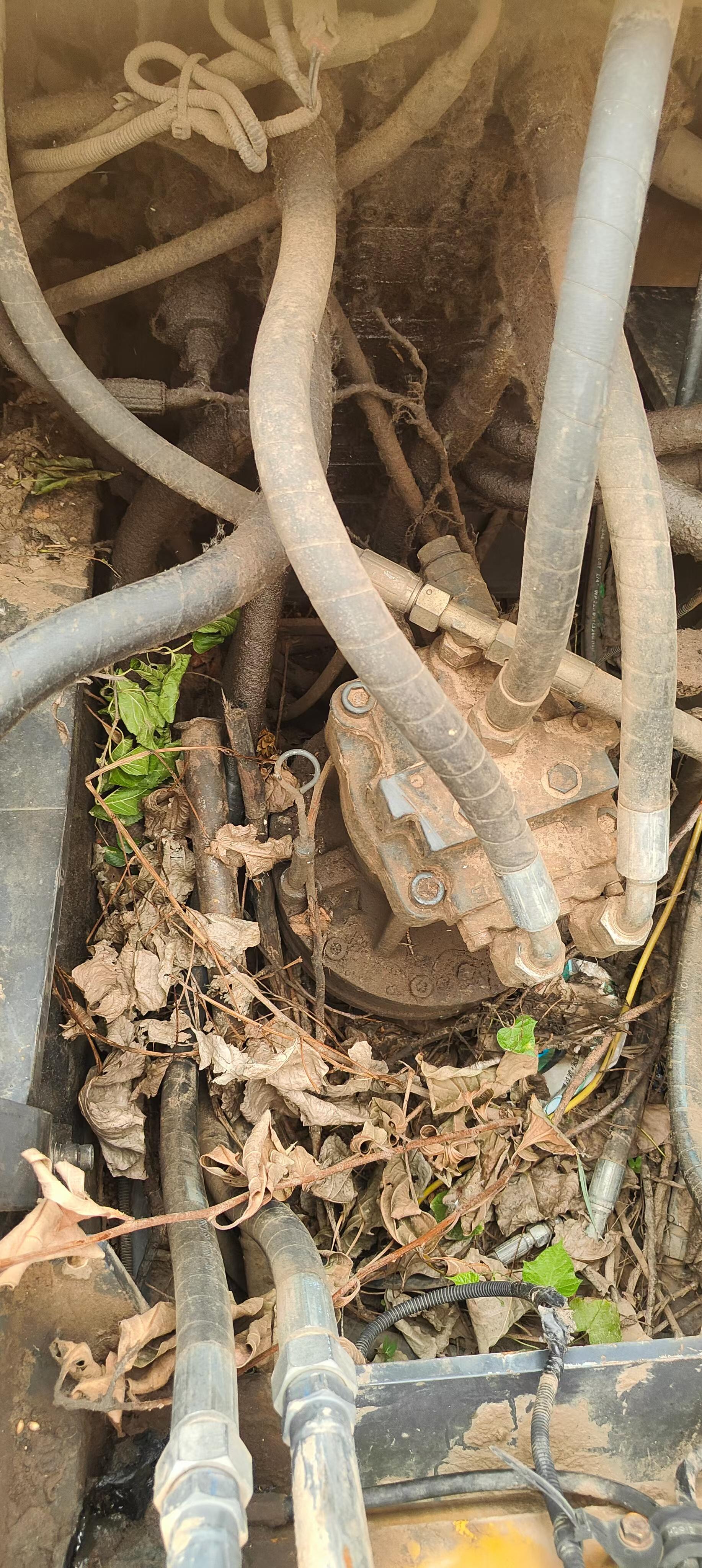 Buy XCMG XE150 Used Excavator / 8