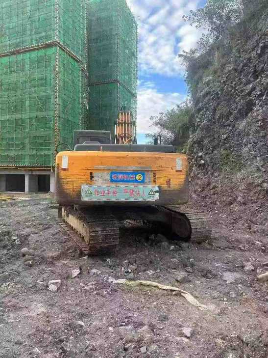 Buy Hyundai R225-7 Used Excavator / 1