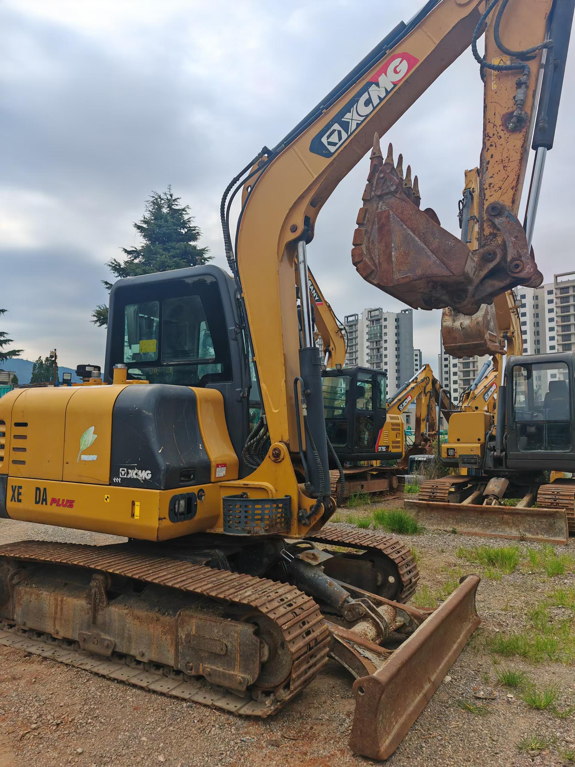 Buy XCMG XE60 Used Excavator / 7