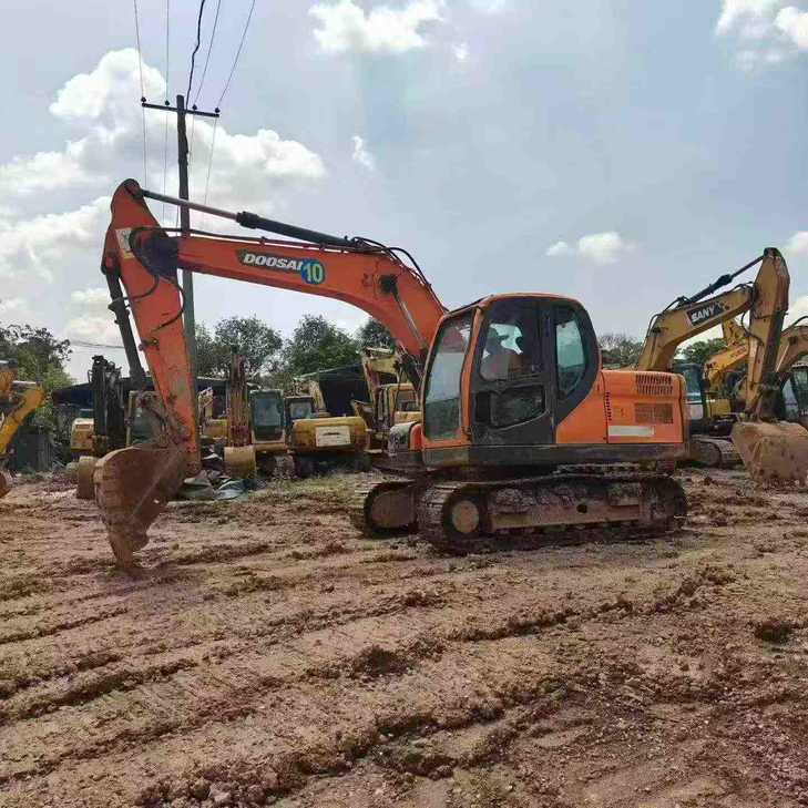 Buy Doosan DX120 Used Excavator / 1