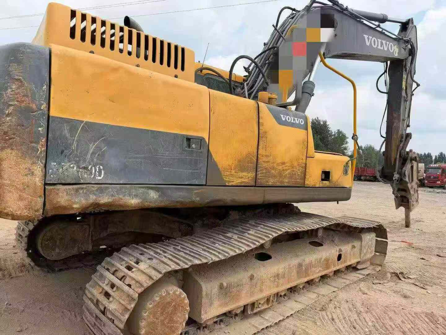 Buy Volvo L250G Used Excavator / 5