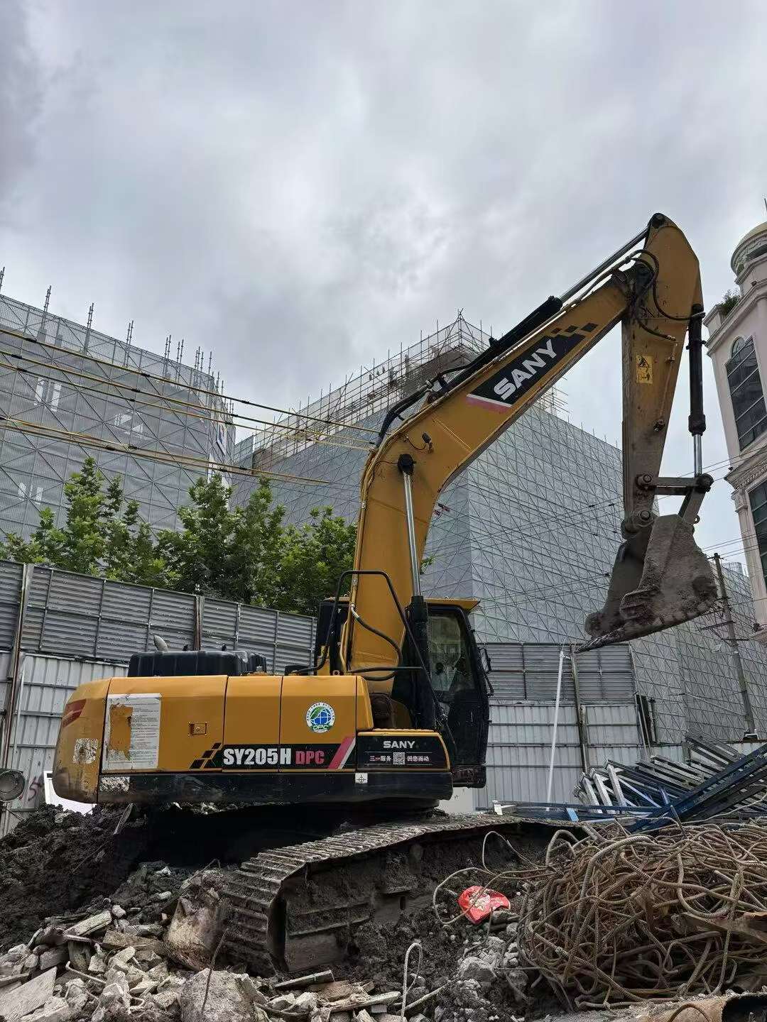 Buy Sany SY205C Used Excavator / 3