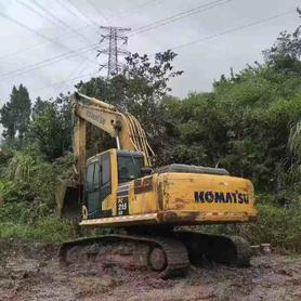 Buy Komatsu HB215LC-1 Used Excavator / 3 Buy Komatsu HB215LC-1 Used Excavator / 3