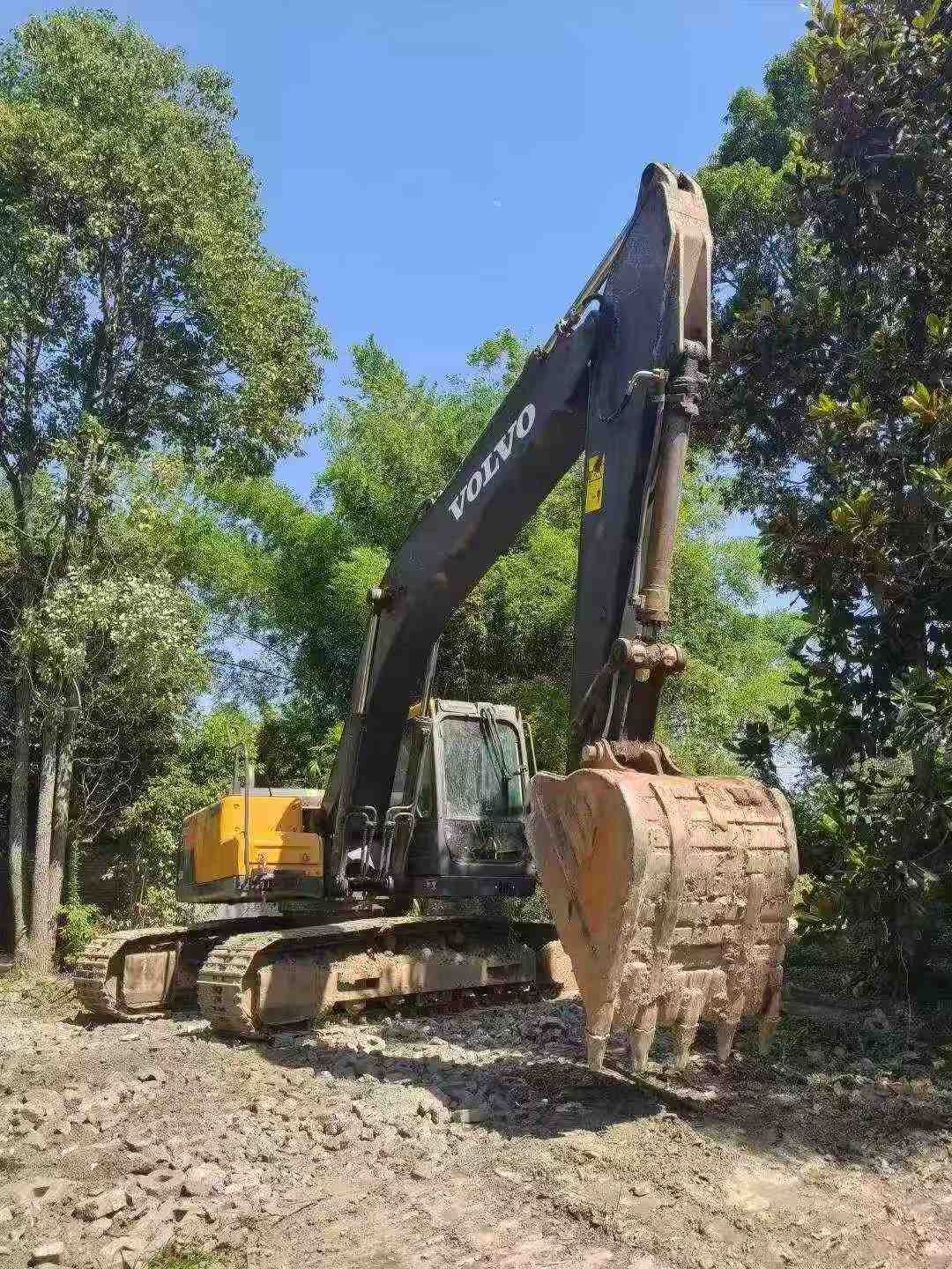Buy Volvo EC210D Used Excavator / 2