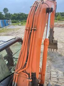 Buy Hitachi EX200-3 Used Excavator / 8 Buy Hitachi EX200-3 Used Excavator / 8