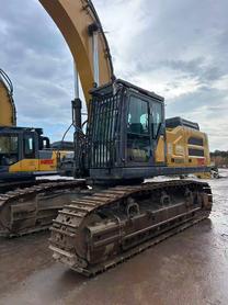 Buy XCMG XE600DK Used Excavator / 2 Buy XCMG XE600DK Used Excavator / 2