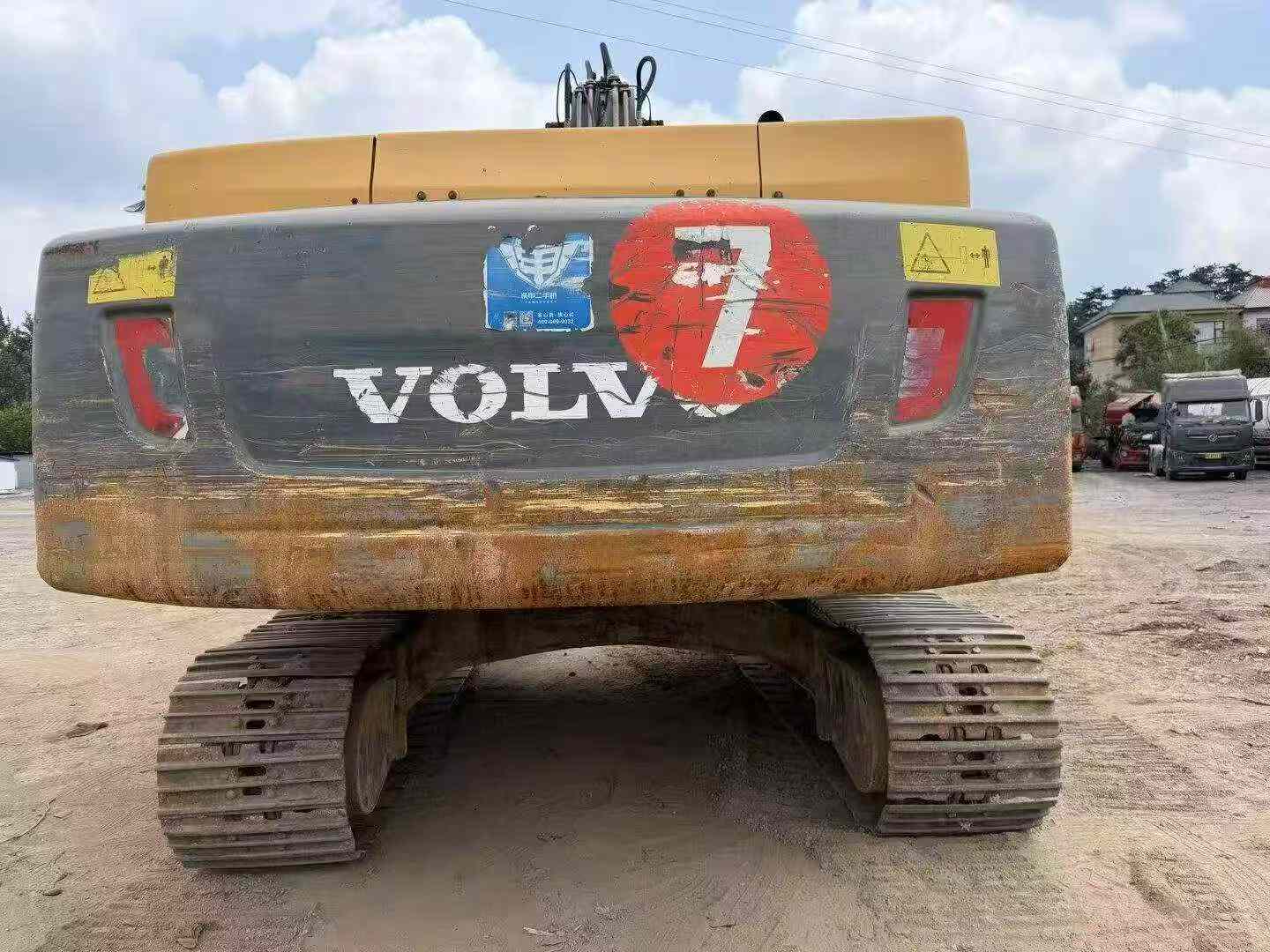 Buy Volvo L250G Used Excavator / 4