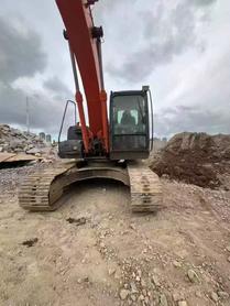 Buy Hitachi ZH200-5A Used Excavator / 7 Buy Hitachi ZH200-5A Used Excavator / 7