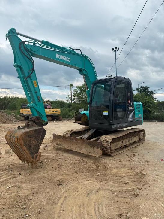 Buy Kobelco SK75-8 Used Excavator / 1