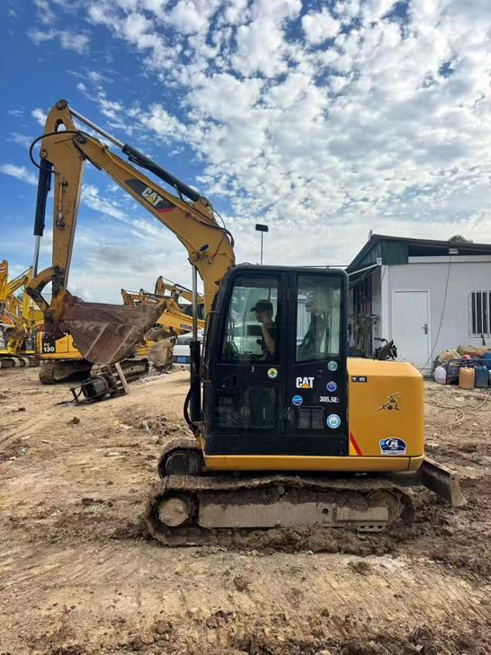 Buy Caterpillar 305.5 Used Excavator / 1