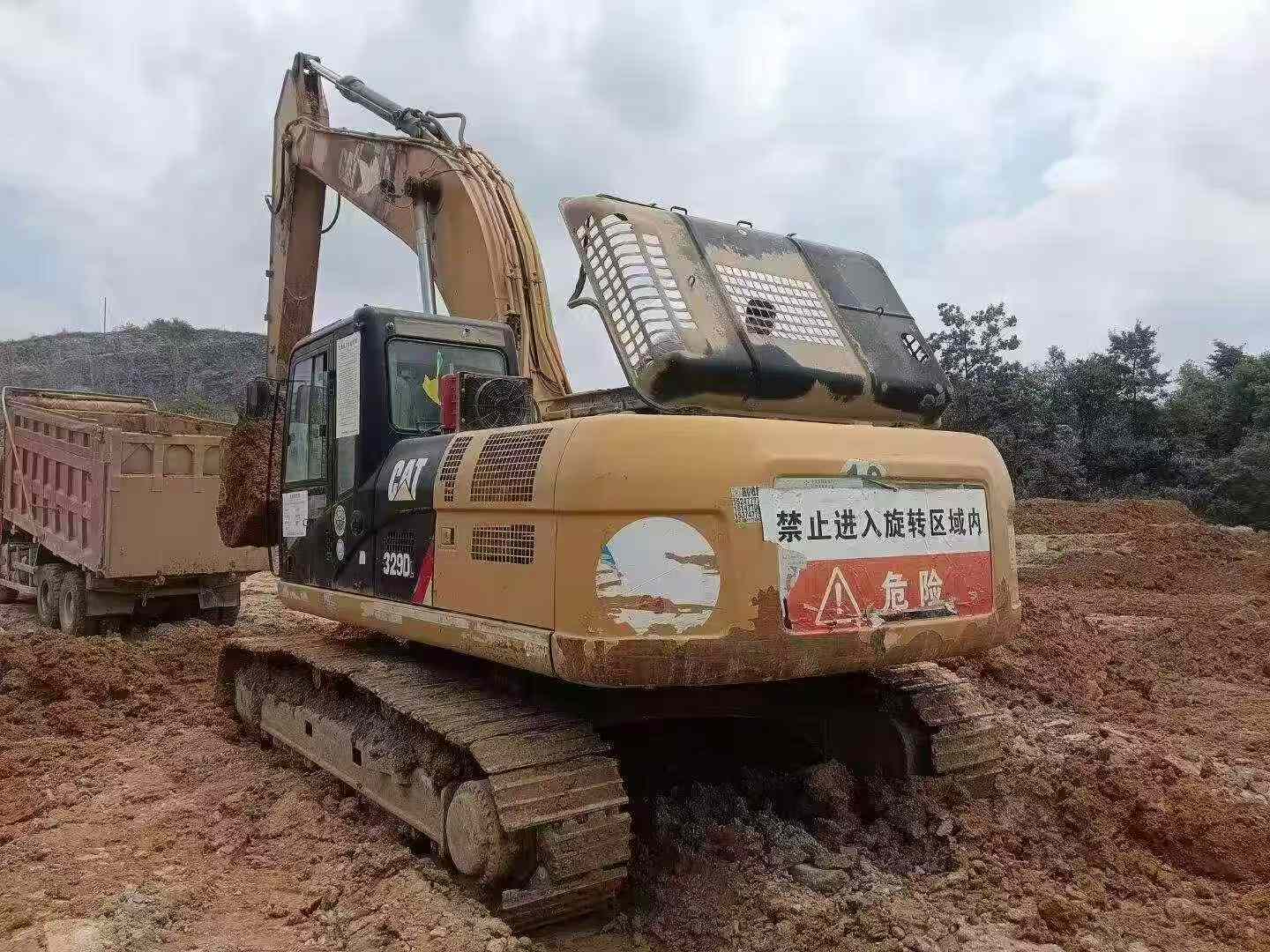 Buy Caterpillar 329D Used Excavator / 4