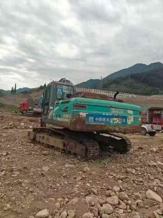 Buy Kobelco SK250 Used Excavator / 1