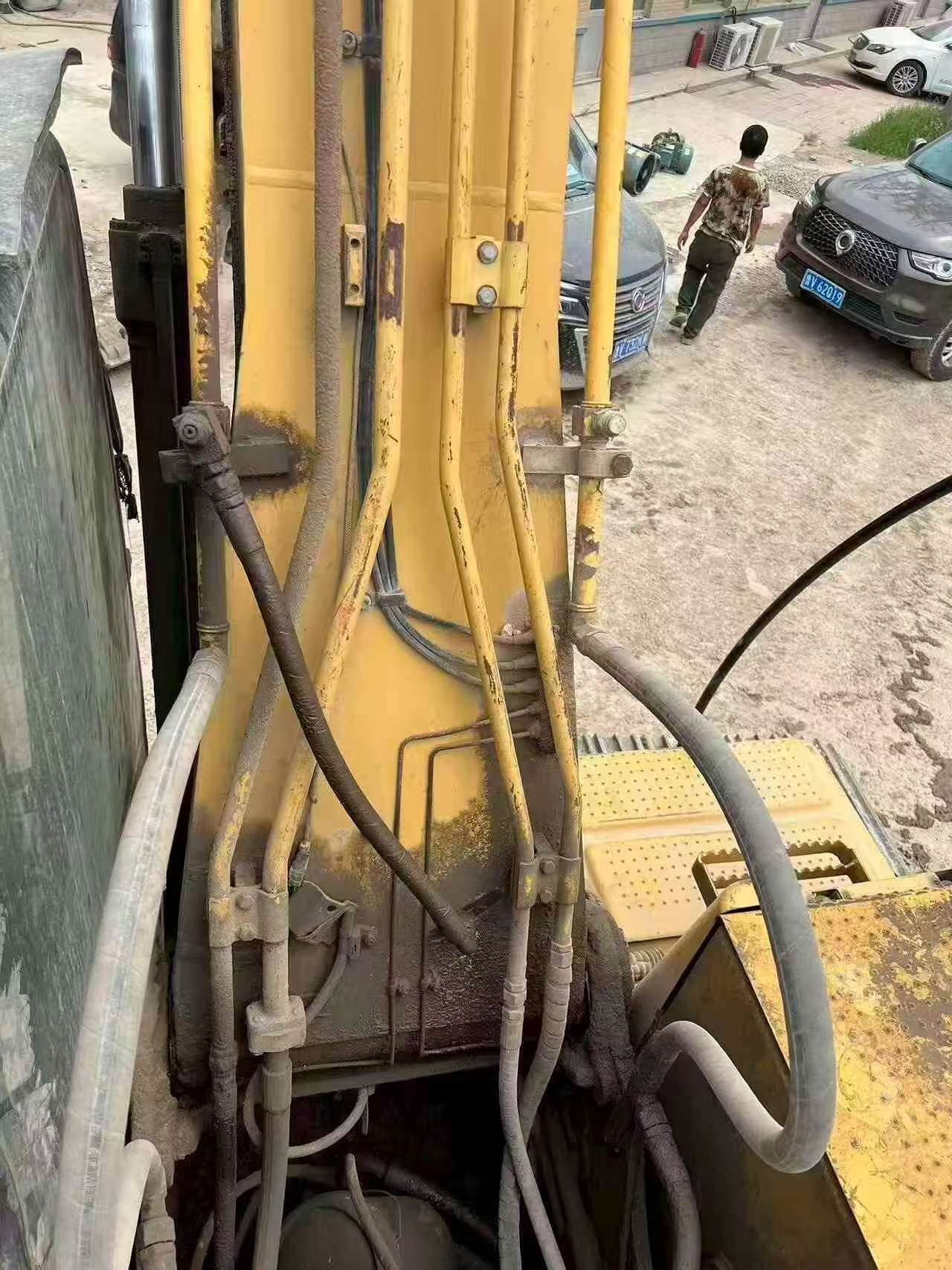 Buy Caterpillar 323 Used Excavator / 3