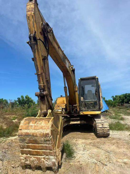 Buy Caterpillar 312V2 Used Excavator / 1