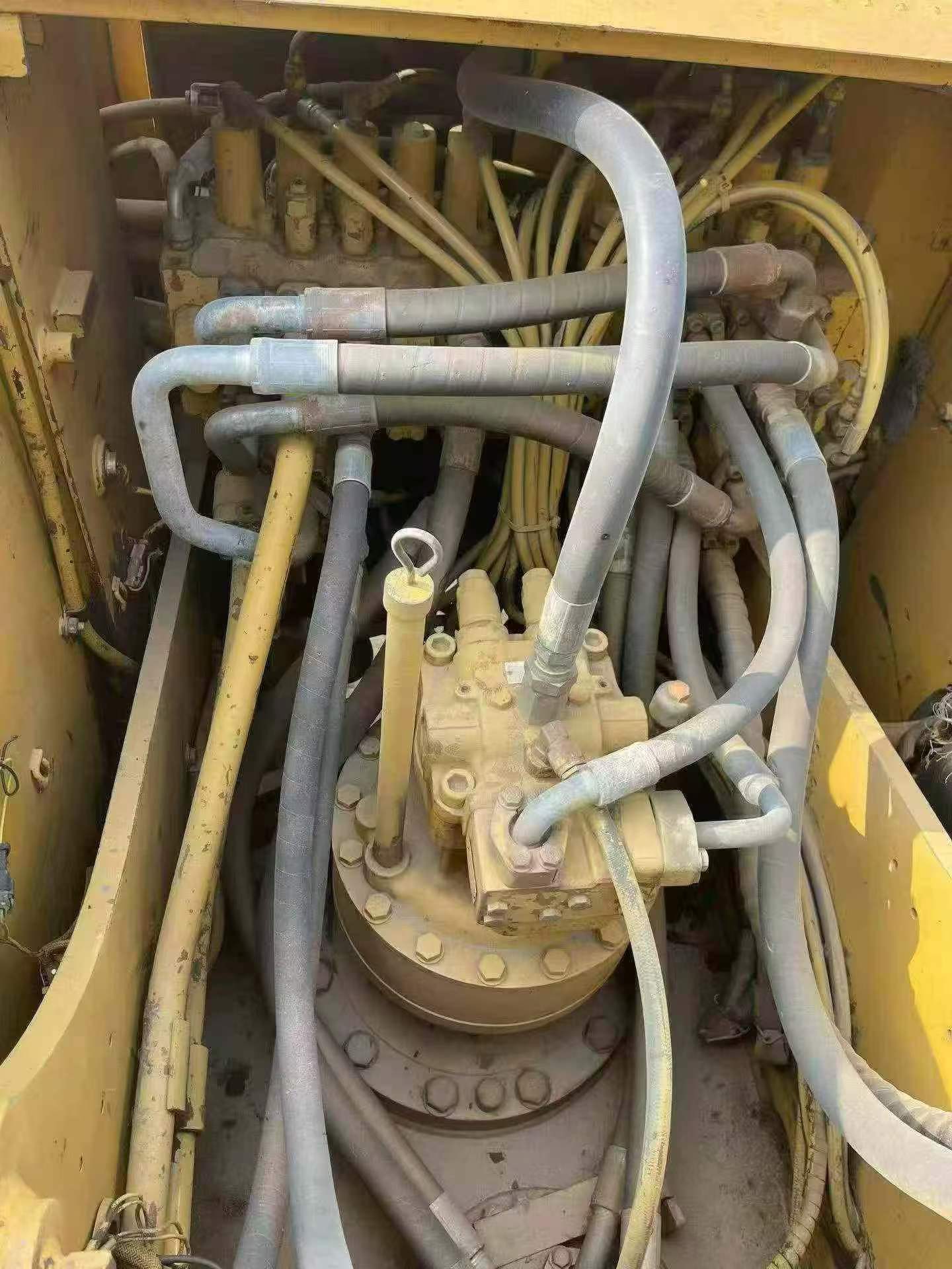 Buy Caterpillar 320D Used Excavator / 5