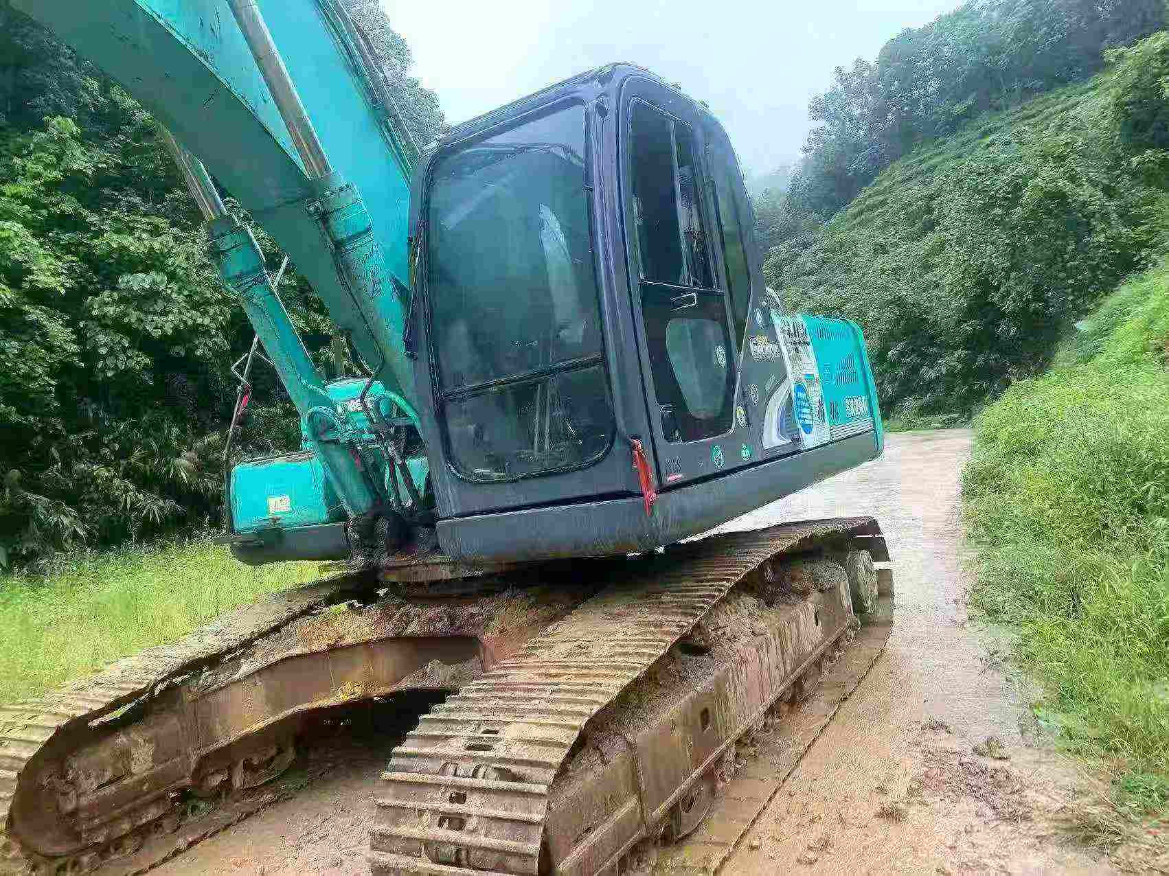 Buy Kobelco SK250 Used Excavator / 9
