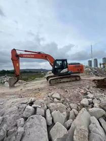 Buy Hitachi ZH200-5A Used Excavator / 2 Buy Hitachi ZH200-5A Used Excavator / 2