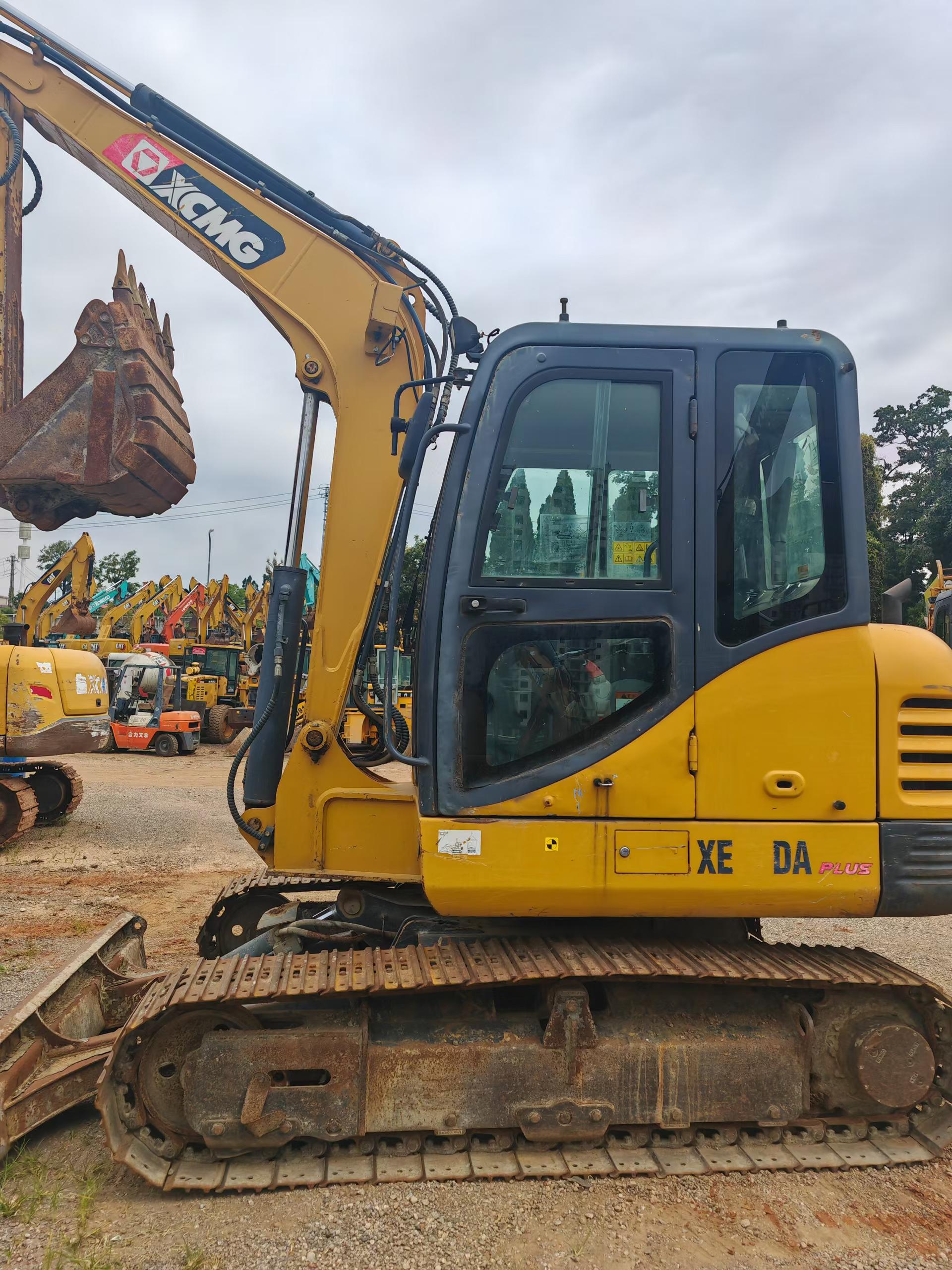 Buy XCMG XE60 Used Excavator / 2