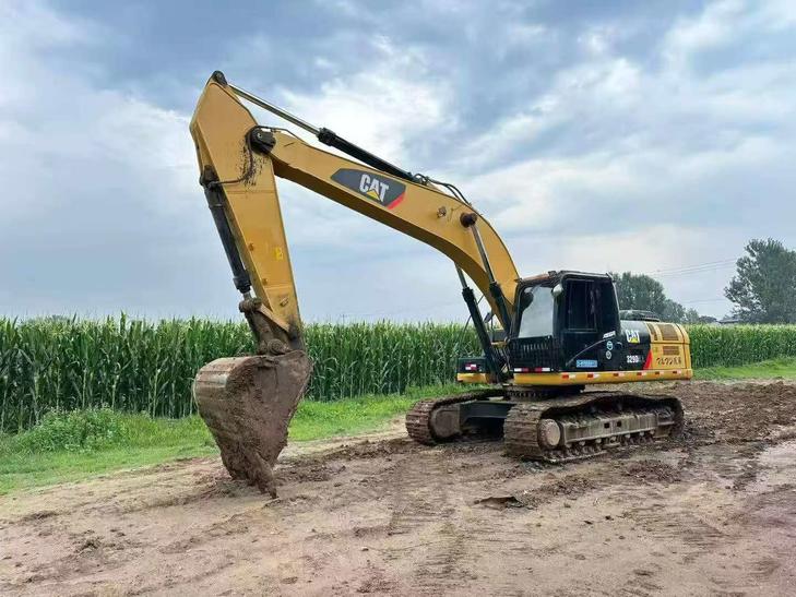 Buy Caterpillar 329D Used Excavator / 1